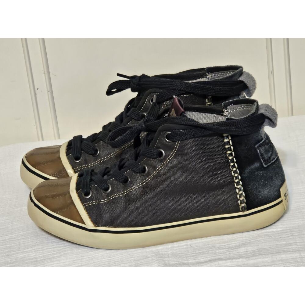 Sorel Sentry coated canvas water resistant cap toe sneaker womens 8 shoes